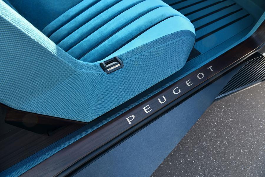 Детали интерьера Peugeot e-Legend Concept 2018 года  (фото 56 из 85)